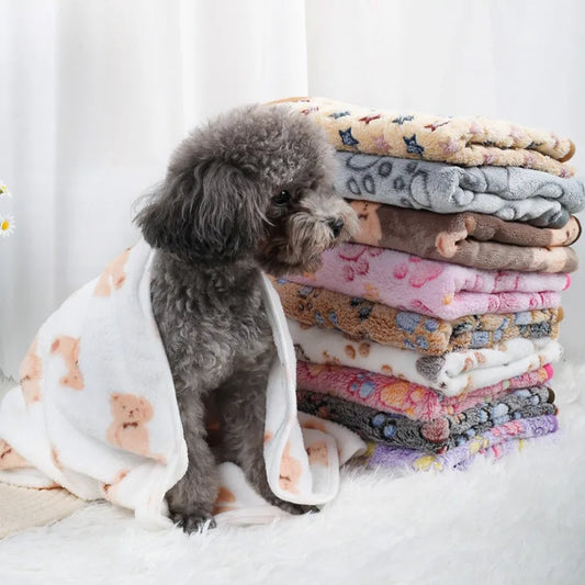Keeps your cat or dog warm and cozy during naps.