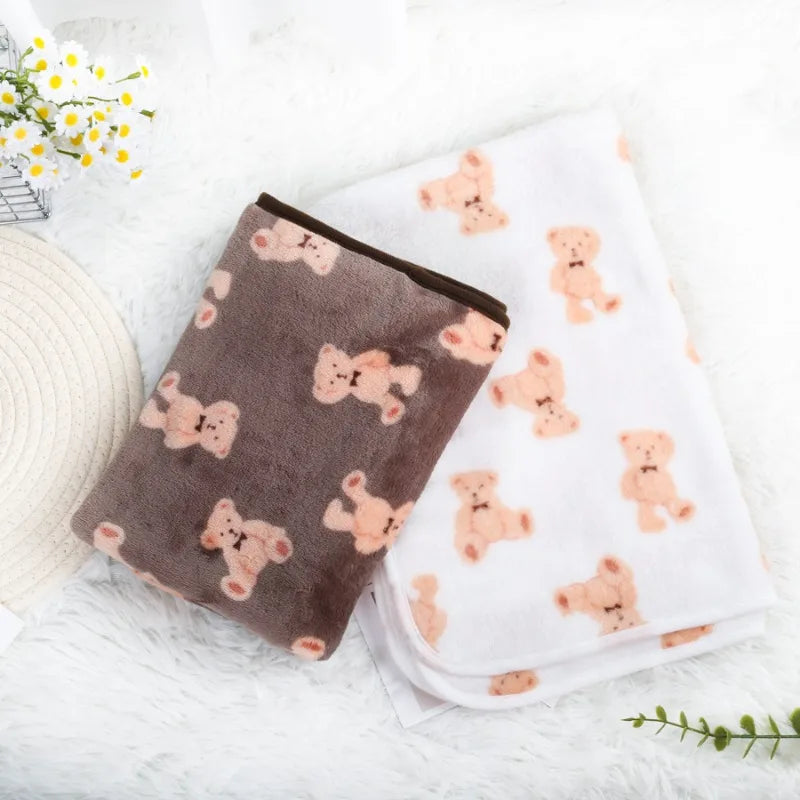 Keeps your cat or dog warm and cozy during naps.
