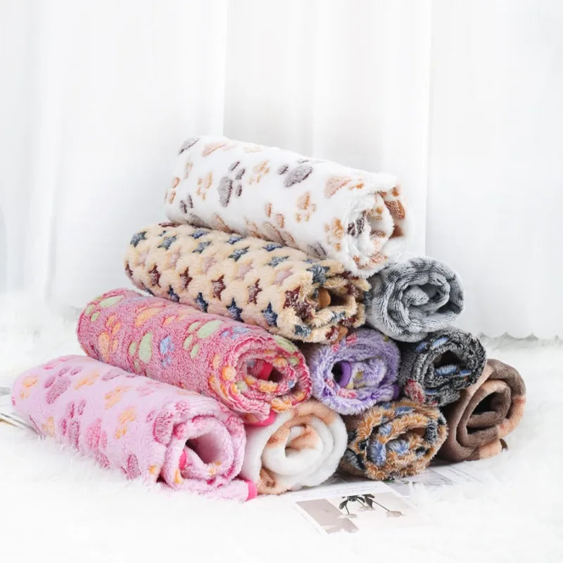 Keeps your cat or dog warm and cozy during naps.